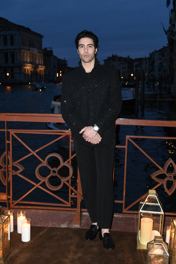 Tahar Rahim - Dîner de gala Louis Vuitton en marge de la 59e édition de la Biennale de Venise le 21 avril 2022. 