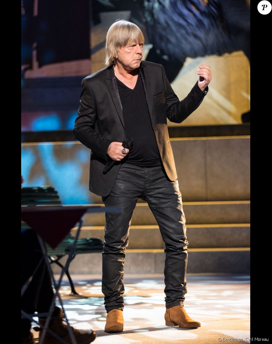 Exclusif - Le chanteur Renaud - Tournage de l'émission "Merci Renaud" dans les studios de la Plaine Saint-Denis le 15 novembre 2016. © Cyril Moreau / Bestimage