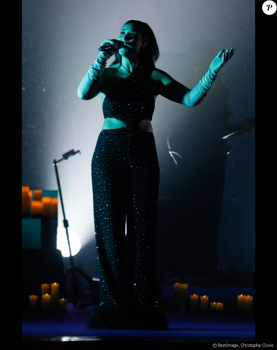 Exclusif - Camélia Jordana en concert à l'Olympia à Paris, France, le 11 mai 2022. © Christophe Clovis/Bestimage