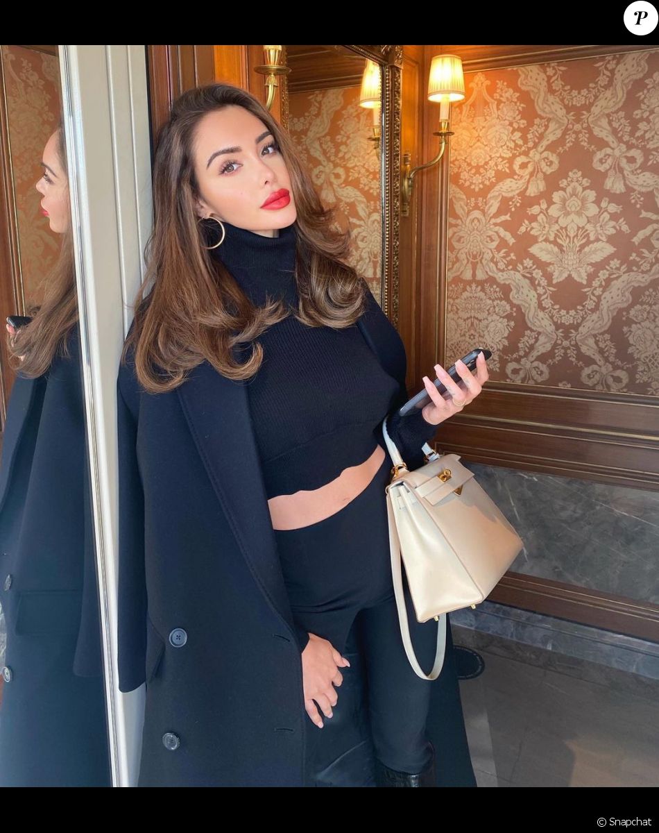 Nabilla, enceinte de son deuxième enfant, est l'heureuse maman de Milann, né de ses amours avec son mari Thomas Vergara.