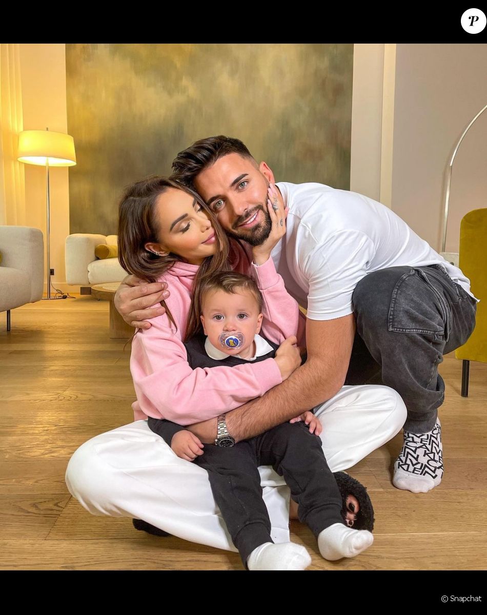 Nabilla, enceinte de son deuxième enfant, est l'heureuse maman de Milann, né de ses amours avec son mari Thomas Vergara.