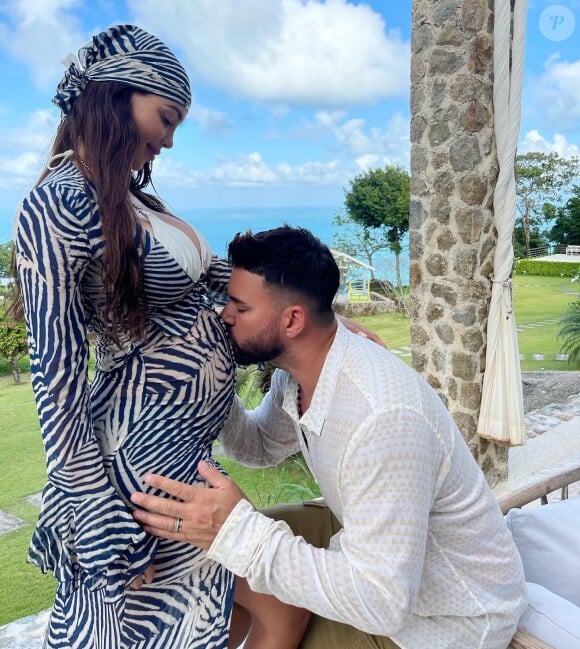 Nabilla, enceinte de son deuxième enfant, est l'heureuse maman de Milann, né de ses amours avec son mari Thomas Vergara.