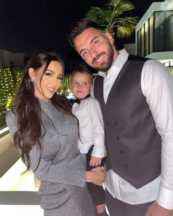 Nabilla, enceinte de son deuxième enfant, est l'heureuse maman de Milann, né de ses amours avec son mari Thomas Vergara.