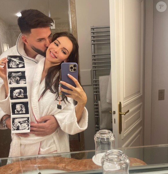 Nabilla, enceinte de son deuxième enfant, est l'heureuse maman de Milann, né de ses amours avec son mari Thomas Vergara.