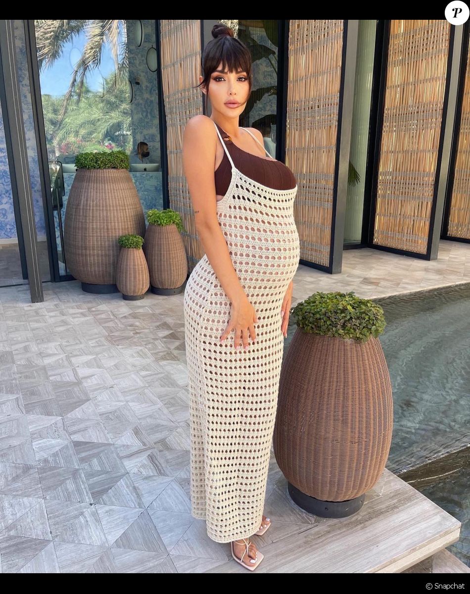 Nabilla, enceinte de son deuxième enfant, est l'heureuse maman de Milann, né de ses amours avec son mari Thomas Vergara.