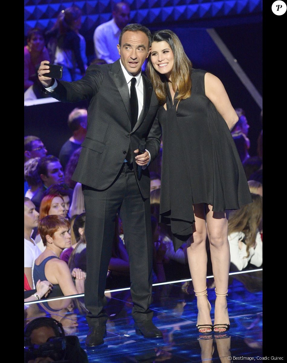 Nikos Aliagas et Karine Ferri - Plateau de la finale de l'émission "The Voice" à Paris. Le 14 mai 2016 © Coadic Guirec / Bestimage