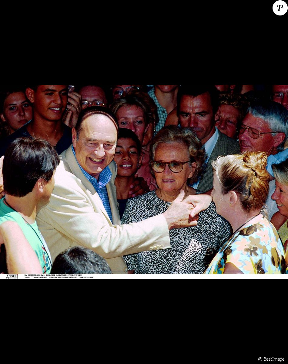 Jacques et Bernadette Chirac à Bormes-les-Mimosas en 2001