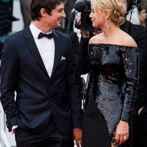 Niels Schneider, Virginie Efira - Montée des marches du film "Sibyl" lors du 72ème Festival International du Film de Cannes. Le 24 mai 2019 © Jacovides-Moreau / Bestimage