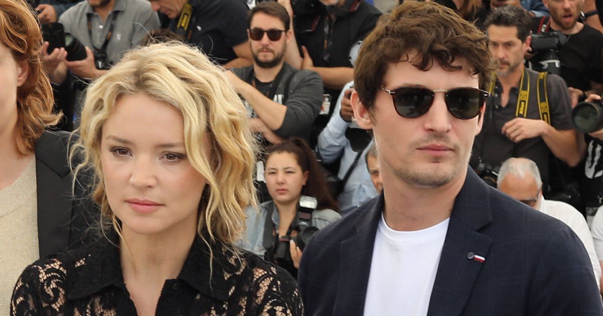 Virginie Efira et son compagnon Niels Schneider au photocall de Sibyl
