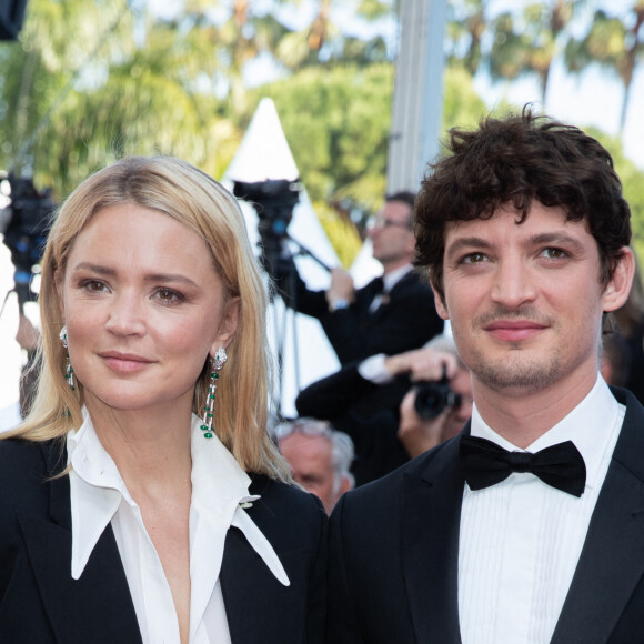 Niels Schneider et sa compagne Virginie Efira - Montée des marches du film "Hors Normes" pour la clôture du 72ème Festival International du Film de Cannes. Le 25 mai 2019 © Jacovides-Moreau / Bestimage