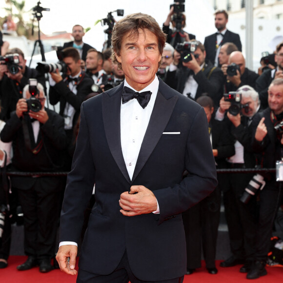 Tom Cruise - Montée des marches du film " Top Gun : Maverick " lors du 75ème Festival International du Film de Cannes. Le 18 mai 2022 © Cyril Moreau / Bestimage 