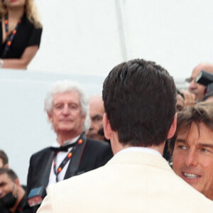 Miles Teller, Tom Cruise - Montée des marches du film " Top Gun : Maverick " lors du 75ème Festival International du Film de Cannes. Le 18 mai 2022 © Cyril Moreau / Bestimage 
