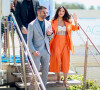 Eva Longoria et son mari Jose Antonio Baston arrivent à la plage du Martinez lors du 75ème Festival International du Film de Cannes, France, le 17 mai 2022