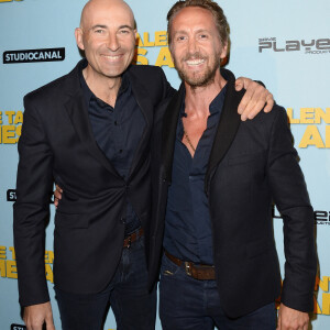 Nicolas Canteloup et Philippe Caverivière - Avant-première du film "Le talent de mes amis" au théâtre Bobino à Paris le 4 mai 2015.