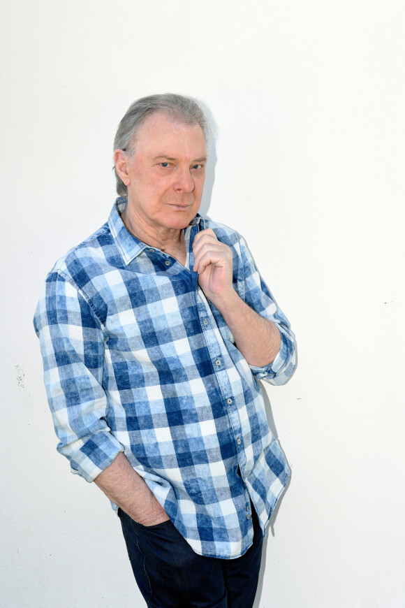 Exclusif - Le chanteur Herbert Léonard chez lui à Barbizon après une longue convalescence suite à son embolie pulmonaire. © Patrick Carpentier / Bestimage