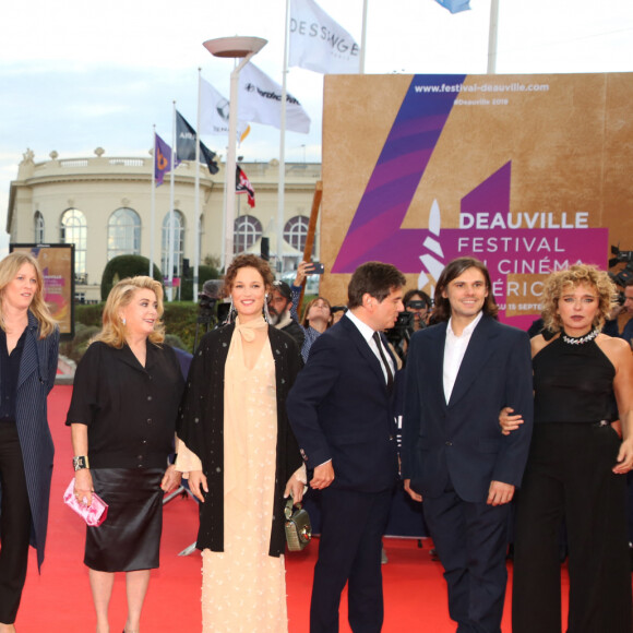 Gaspard Ulliel, Jean-Pierre Duret, Nicolas Saada, Gaêl Morel, Claire Burger, Catherine Deneuve, Vicky Krieps, Antonin Baudry, Orelsan, Valéria Golino à la première de "Music of My Life", suivi d'un hommage rendu aux 25 ans de la compétition lors du 45ème Festival du Cinéma Américain de Deauville, le 7 septembre 2019. © Denis Guignebourg/Bestimage 