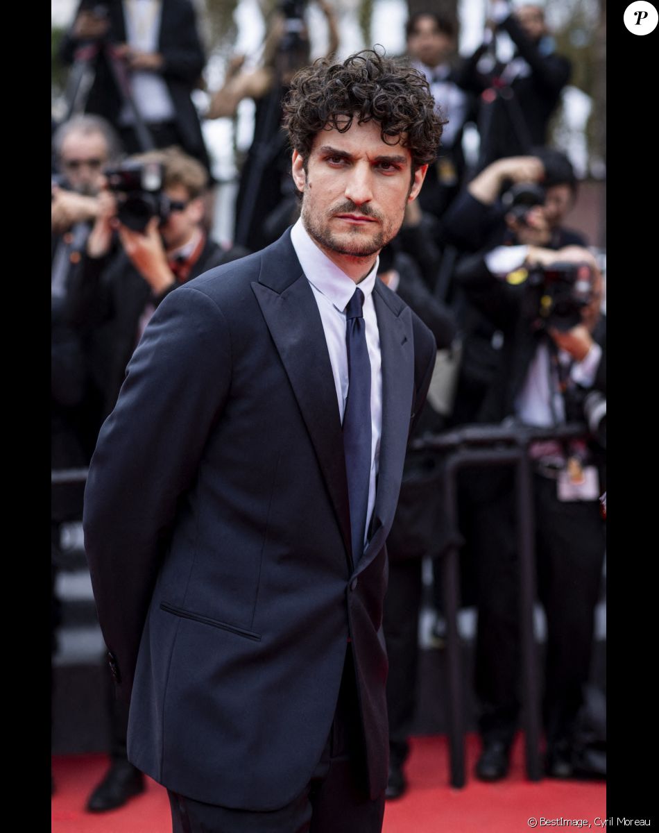 Louis Garrel - Montée des marches du film "Les Amandiers" lors du 75e Festival International du Film de Cannes. Le 22 mai 2022. © Cyril Moreau / Bestimage