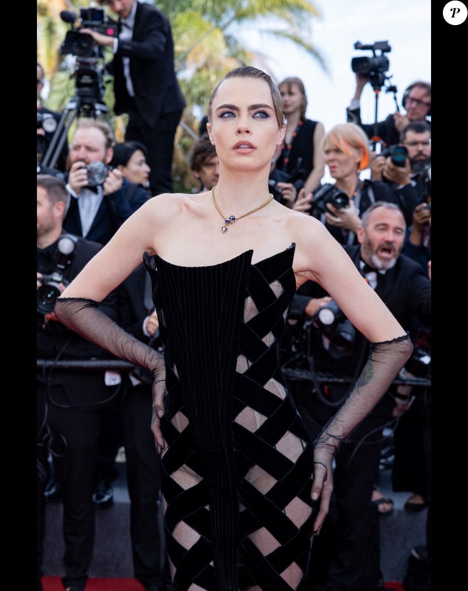 Cara Delevingne - Montée des marches du film " L'Innocent " lors du 75ème Festival International du Film de Cannes. Le 24 mai 2022 © Olivier Borde / Bestimage