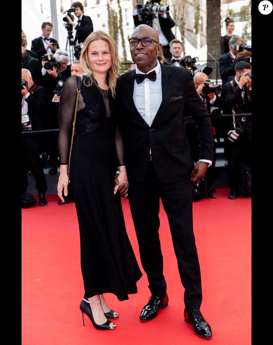 Lucien Jean-Baptiste et sa femme Aurélie Nollet - Montée des marches du film " L'Innocent " lors du 75ème Festival International du Film de Cannes. Le 24 mai 2022 © Cyril Moreau / Bestimage