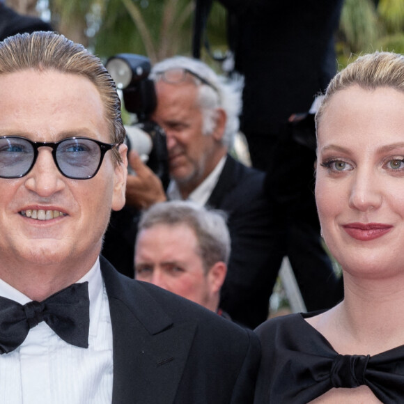 Benoît Magimel et sa femme Margot Pelletier - Montée des marches du film " L'Innocent " lors du 75ème Festival International du Film de Cannes. Le 24 mai 2022 © Olivier Borde / Bestimage 