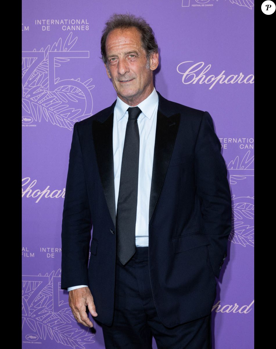Vincent Lindon - Photocall du dîner du 75ème Festival International du Film de Cannes. Le 24 mai 2022 © Olivier Borde / Bestimage