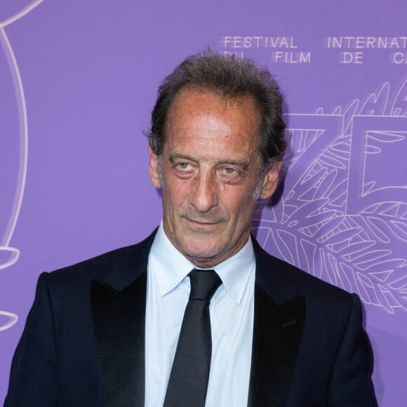 Vincent Lindon - Photocall du dîner du 75ème Festival International du Film de Cannes. Le 24 mai 2022 © Olivier Borde / Bestimage 