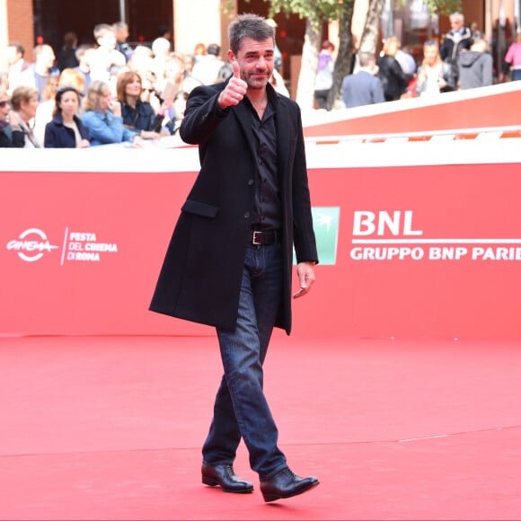 Thierry Neuvic (habillé en Fendi) - Tapis rouge du film "Belle et Sébastien" à Rome, le 17 octobre 2015. 