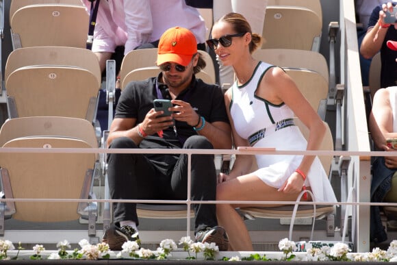 Maëva Coucke (Miss France 2018) et son compagnon François Bonifaci - People dans les tribunes lors des Internationaux de France de tennis de Roland Garros à Paris, France, le 25 mai 2022.