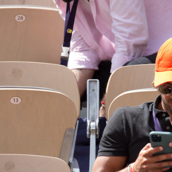 Maëva Coucke (Miss France 2018) et son compagnon François Bonifaci - People dans les tribunes lors des Internationaux de France de tennis de Roland Garros à Paris, France, le 25 mai 2022.