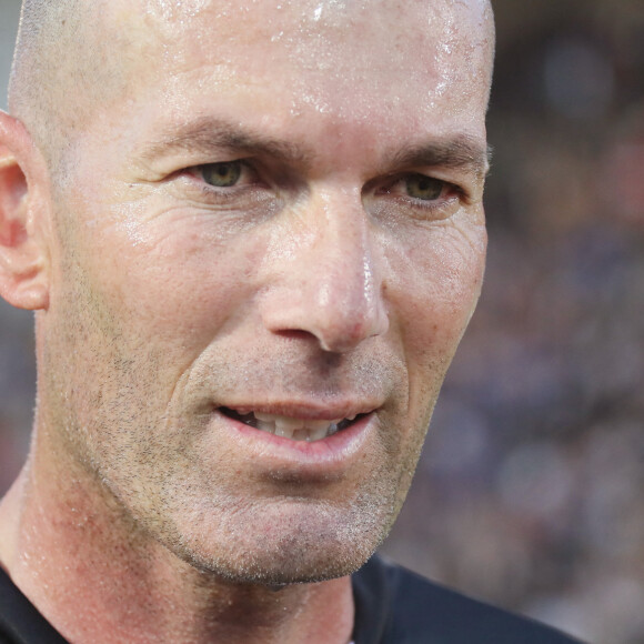 Zinédine Zidane (entraîneur du Real Madrid) lors du "Match des légendes" (match caritatif mi-foot, mi-rugby) au profit de l'association de P.Olmeta, "Un sourire, un espoir pour la vie", qui vient en aide aux enfants malades, au stade Chaban Delmas, Bordeaux, France, le 27 Mai 2019. © Patrick Bernard/Bestimage 