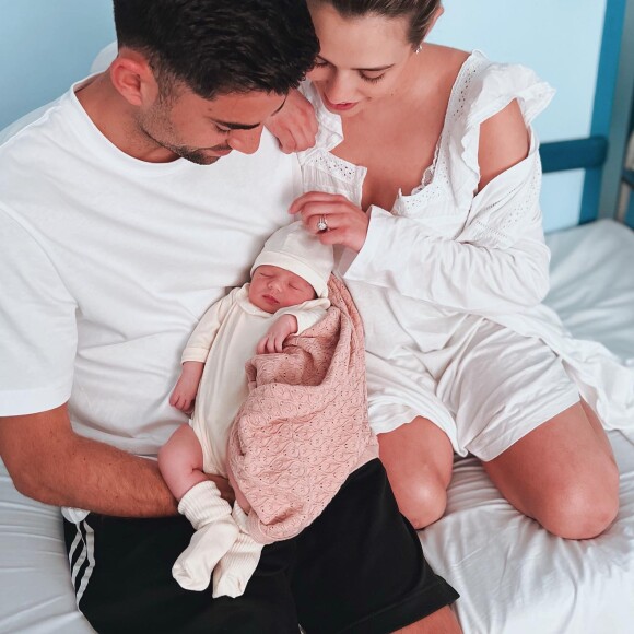 Enzo Zidane, sa fiancée Karen et leur fille Sia