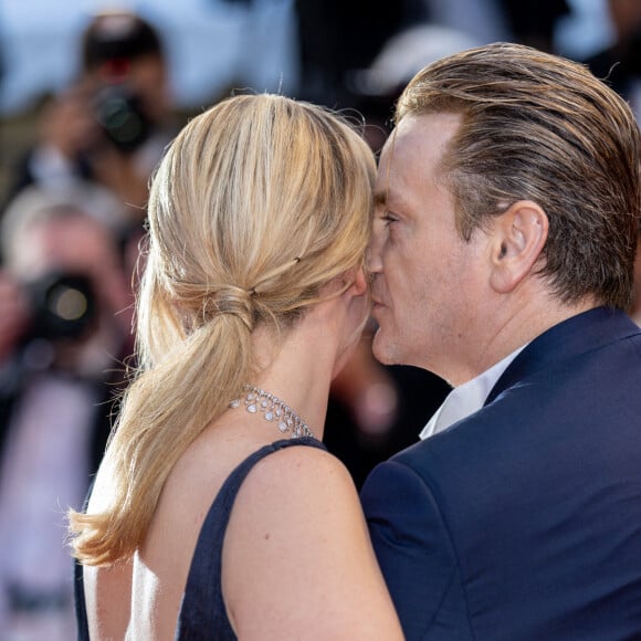 Benoît Magimel et sa femme Margot Pelletier - Montée des marches du film " Mascarade " lors du 75ème Festival International du Film de Cannes. Le 27 mai 2022 © Cyril Moreau / Bestimage 