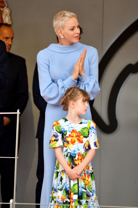 La princesse Charlene de Monaco et la princesse Gabriella de Monaco, comtesse de Carladès lors du Grand Prix de Monaco 2022 de F1, à Monaco, le 29 mai 2022. © Bruno Bebert/Bestimage