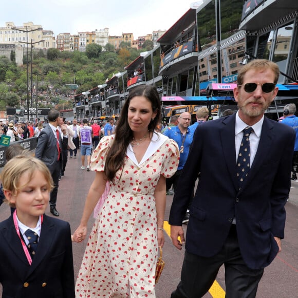 Charlotte Casiraghi, Andrea Casiraghi, sa femme Tatiana Santo Domingo et leur fils Sacha lors du Grand Prix de Monaco 2022 de F1, à Monaco, le 29 mai 2022. © Jean-François Ottonello/Nice Matin/Bestimage 