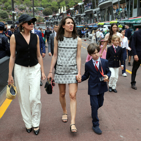 Juliette Maillot, Charlotte Casiraghi et son fils Raphaël Elmaleh lors du Grand Prix de Monaco 2022 de F1, à Monaco, le 29 mai 2022. © Jean-François Ottonello/Nice Matin/Bestimage 