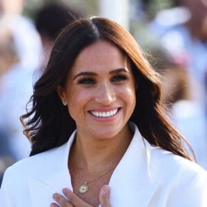 Le prince Harry, duc de Sussex, et Meghan Markle, duchesse de Sussex assistent à un engagement à la veille des Jeux Invictus 2020 aux Pays-Bas, à La Haye, le 15 avril 2022.