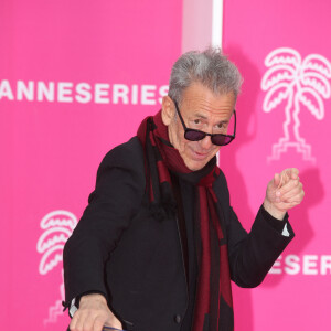 François Feldman au photocall de la cérémonie d'ouverture de la 5ème saison du festival International des Séries "Canneseries" à Cannes, France, le 1er avril 2022. © Denis Guignebourg/BestImage