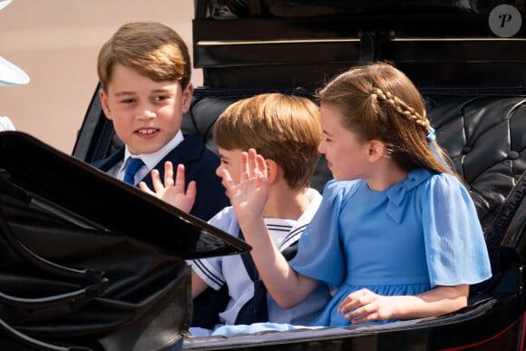 Le prince George de Cambridge, Le prince Louis de Cambridge, La princesse Charlotte de Cambridge - Les membres de la famille royale lors de la parade militaire "Trooping the Colour" dans le cadre de la célébration du jubilé de platine (70 ans de règne) de la reine Elizabeth II à Londres, le 2 juin 2022. 