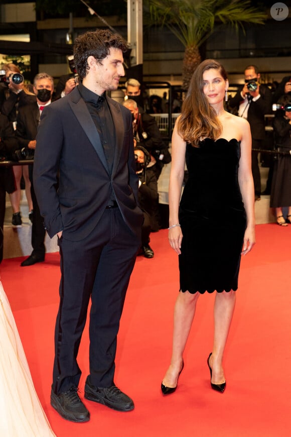 Louis Garrel, Laetitia Casta - Montée des marches du film "Bac Nord" lors du 74e Festival de Cannes. Le 12 juillet 2021. © Borde-Jacovides-Moreau / Bestimage