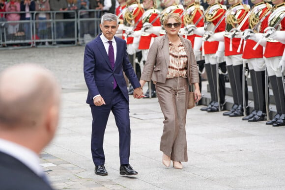 Le maire de Londres, Sadiq Khan et sa femme Saadiya Khan - Les membres de la famille royale et les invités lors de la messe célébrée à la cathédrale Saint-Paul de Londres, dans le cadre du jubilé de platine (70 ans de règne) de la reine Elisabeth II d'Angleterre. Londres, le 3 juin 2022. 