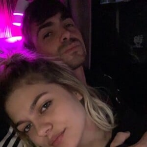 Louane et son compagnon Florian Rossi sur Instagram. Le 18 mai 2022.