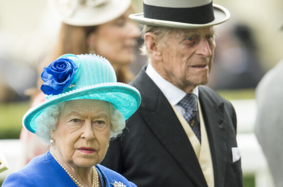 La reine Elisabeth II d'Angleterre et le prince Philip, duc d'Edimbourg - Les membres de la famille royale lors du cinquième jour des courses hippiques "Royal Ascot",