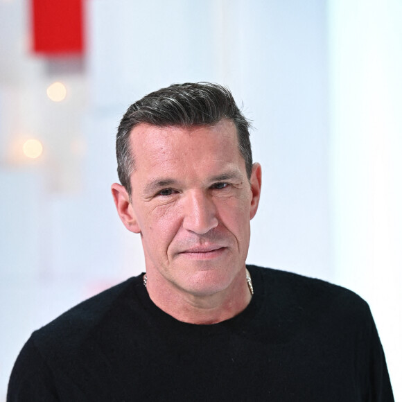 Benjamin Castaldi lors de l'enregistrement de l'émission "Vivement Dimanche spéciale Yves Montand" au Studio Gabriel à Paris, présentée par M.Drucker et diffusée le 14 novembre sur France 2. Le 28 octobre 2021 © Guillaume Gaffiot / Bestimage 