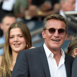 Benjamin Castaldi et sa belle fille Louise au Parc des Princes le 14 août 2021. © Federico Pestellini / Panoramic / Bestimage 