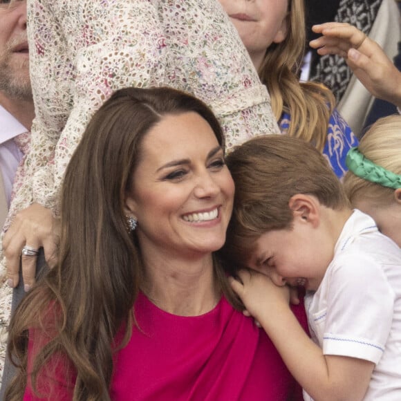 Catherine (Kate) Middleton, duchesse de Cambridge, Le prince Louis de Cambridge, Mike Tindall, Mia Grace Tindall - Jubilé de platine de la reine Elisabeth II d'Angleterre à Bukingham Palace à Londres, le 5 juin 2022. 