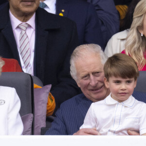 Camilla Parker Bowles, duchesse de Cornouailles, Le prince Charles, prince de Galles, Le prince Louis de Cambridge - Jubilé de platine de la reine Elisabeth II d'Angleterre à Bukingham Palace à Londres, le 5 juin 2022. 