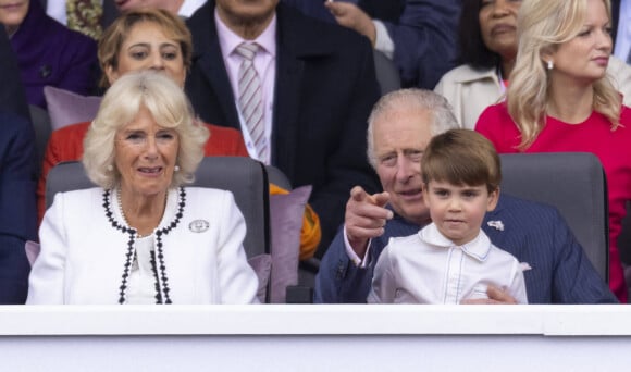 Camilla Parker Bowles, duchesse de Cornouailles, Le prince Charles, prince de Galles, Le prince Louis de Cambridge - Jubilé de platine de la reine Elisabeth II d'Angleterre à Bukingham Palace à Londres, le 5 juin 2022. 