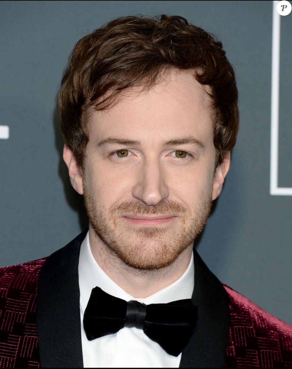 Joseph Mazzello au photocall de la soirée des 24ème Critics Choice Awards au Barker Hangar à Santa Monica, Los Angeles, Californie, Etats-Unis, le 13 janvier 2019.