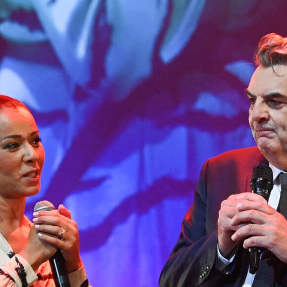 Exclusif - Chimène Badi, Jean Pierre Pasqualini (Directeur des programmes de MELODY TV et animateur), Michel Drucker - Soirée du 20ème anniversaire de la chaîne Mélody TV à l'Olympia de Paris le 8 juin 2022. Depuis 20 ans, retrouvez les plus grands moments de la télévision dans des émissions de variétés incontournables, des concerts mythiques, des documentaires rares, des plages de clips collector. La chaîne Melody c'est aussi une expertise de la musique à travers ses émissions, les experts de la chanson française et internationale vous dévoilent les petits secrets des légendes de la musique. Melody a fait le choix éditorial de mettre en avant le patrimoine de la variété française, des premiers tubes d'une multitude d'artistes. © Coadic Guirec - Giancarlo Gorassini/Bestimage 