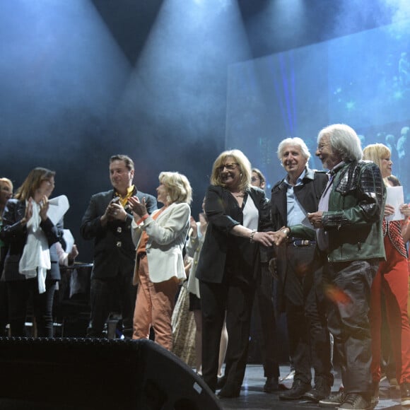 Exclusif - Sophie Darel, Yves Duteil, Michèle Torr, Fabienne Thibeault- Soirée du 20ème anniversaire de la chaîne Mélody TV à l'Olympia de Paris le 8 juin 2022. Depuis 20 ans, retrouvez les plus grands moments de la télévision dans des émissions de variétés incontournables, des concerts mythiques, des documentaires rares, des plages de clips collector. La chaîne Melody c'est aussi une expertise de la musique à travers ses émissions, les experts de la chanson française et internationale vous dévoilent les petits secrets des légendes de la musique. Melody a fait le choix éditorial de mettre en avant le patrimoine de la variété française, des premiers tubes d'une multitude d'artistes. © Coadic Guirec - Giancarlo Gorassini/Bestimage 